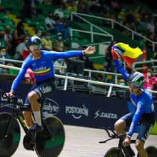 Lluvia de oros para Colombia en ciclismo de pista y récord en los Panamericanos Junior