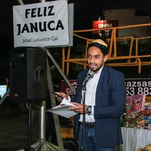 La Luz de Janucá fue encendida en la Plazoleta Jairo Varela