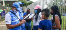 Caleños se vacunan contra el covid-19 y acceden de manera gratuita a los escenarios deportivos