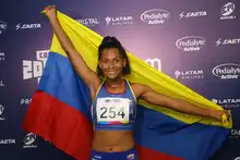 Valeria terminó con la cabeza en alto