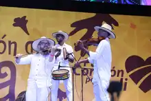 ¡25 veces Petronio!