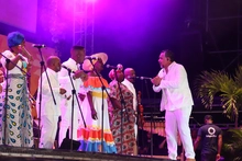 Cierre apoteósico con el ensamble de Hugo Candelario en el Petronio Álvarez
