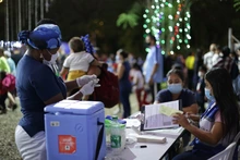 Más de 8000 niños en Cali cambiaron pólvora por luz