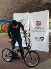 “Voy en bici” premia a funcionario de la Administración Municipal
