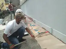 “Viva el arte”, es el mensaje que los graffiteros y la comunidad le dejan al barrio Granada