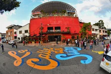 En Cali se pintó la “Calle del Swing”