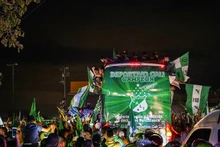 Caleños y caleñas celebraron la victoria del Deportivo Cali tras conseguir la décima estrella