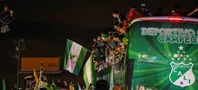 Caleños y caleñas celebraron la victoria del Deportivo Cali tras conseguir la décima estrella