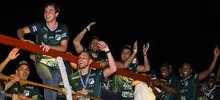 Caleños y caleñas celebraron la victoria del Deportivo Cali tras conseguir la décima estrella