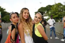 Personalidades colombianas desfilaron en el Salsódromo de la 64 Feria de Cali