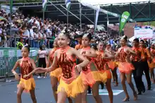 Niños alcanzan sus sueños presentándose en el Salsódromo