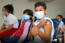 Unidades móviles de vacunación visitaron colegios privados de Cali