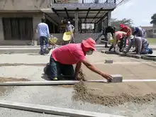 Continúa la adecuación de la vía principal del barrio Comuneros II