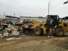 Retiran 250 toneladas de residuos en punto crítico de la comuna 17