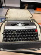 Máquina de escribir y archivos personales de Andrés Caicedo serán donados a la Biblioteca del Centenario 