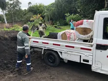 Umata entrega insumos para el fortalecimiento de las huertas urbanas