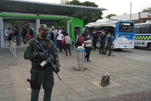 Alcaldía realiza operativos de seguridad en las estaciones del MIO