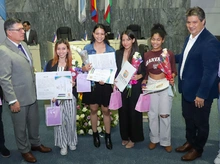 En el Día de la Mujer, el Concejo de Cali exaltó a las mejores bachilleres 2021