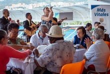 Secretaría de Deporte de Cali celebró Día Internacional de la Mujer con los adultos mayores