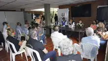 Alcaldía se reunió con líderes y vecinos de la comuna 22