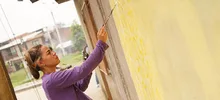 Comunidad pinta de paz sus fachadas en la Comuna 13 de Cali
