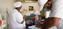 A finales de abril estarán en total funcionamiento los comedores comunitarios