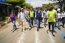 Los servidores públicos unidos por el Bienestar Social de la comuna 15