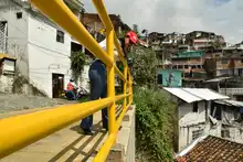 Entregan 36 muros de contención por obras de urgencia manifiesta, en la comuna 20 