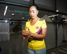 “¡Eres grande Freddy!”: Hinchas despidieron al jugador Rincón.