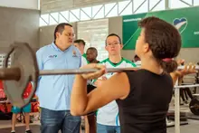 Team Cali se prepara en levantamiento de pesas para conquistar el pódium en los Juegos Departamentales
