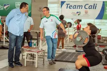 Team Cali se prepara en levantamiento de pesas para conquistar el pódium en los Juegos Departamentales