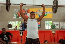Team Cali se prepara en levantamiento de pesas para conquistar el pódium en los Juegos Departamentales