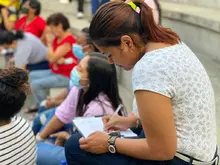 Atención permanente sobre oferta de vivienda se brinda en las comunas de la ciudad