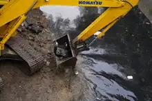 Durante el Plan de Choque, más de mil toneladas de basura se han recogido en el canal oriental 