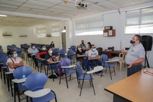 Capacitación para acompañamiento reciben familiares de estudiantes con discapacidad visual 