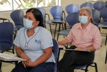 Capacitación para acompañamiento reciben familiares de estudiantes con discapacidad visual 