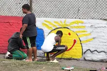 Con murales y siembra de árboles, se embelleció punto impactada por arrojo de residuos 