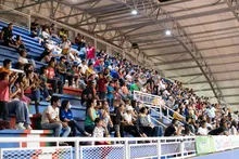 Estudiantes de ‘Todas y todos a estudiar’ vibraron con el triunfo del Team Cali en baloncesto