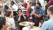 Gastrotour internacional disfrutó los sabores de la galería Alameda