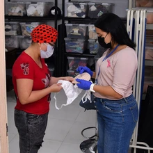 Jornada especial de donaciones de prótesis y pelucas para mujeres con cáncer de seno