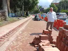Intensifican obras de espacio público en el Parque Central río Cali