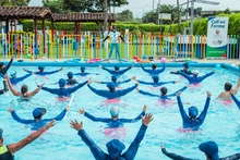 Con clases de Acuafit, los caleños están mejorando su estado físico y mental 