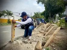 Alcaldía y comunidad se unieron para recuperar separador vial impactado por residuos