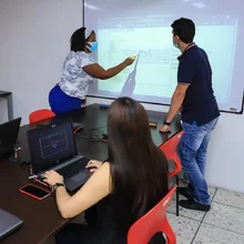 Convocatoria para ejecutar programas de formación en TIC