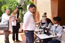 Ospina votó en el puesto ubicado en la CVC