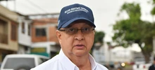 Alcaldía de Cali y comunidad de El Troncal, firman acuerdo para recuperación de vías