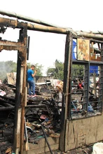 En Las Palmas, 14 hogares damnificados del incendio recibieron ayuda de la Alcaldía