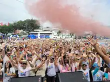 Los caleños no se cansan de la calle y la diversión
