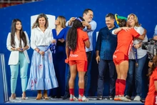 Técnico campeón y goleadora del América de Cali agradecieron apoyo de la Alcaldía 