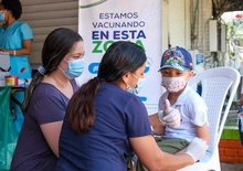 Vacunación, la mejor aliada para evitar complicaciones por covid en temporada de lluvias